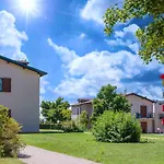 Apartment in Peschiera del Garda 22085