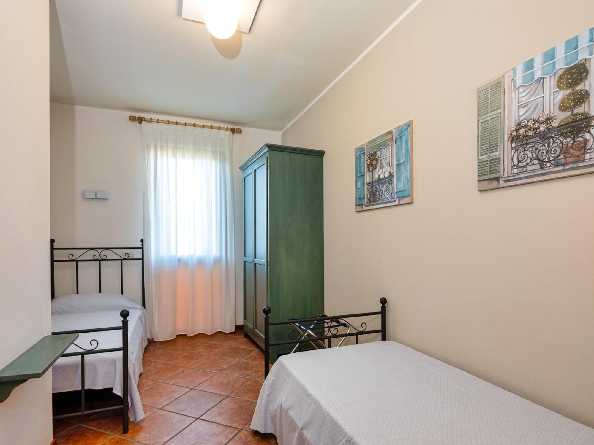 In 22085 * Peschiera del Garda